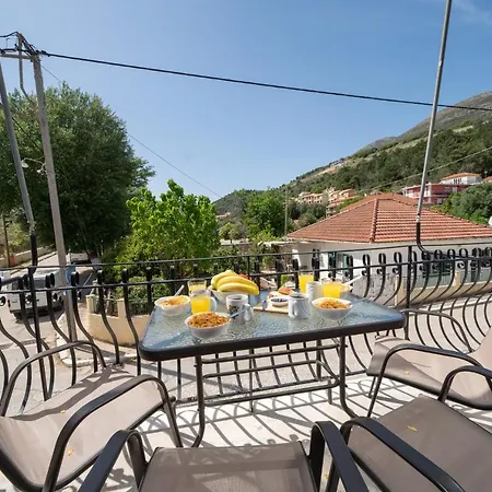 Vrettos Arts * Agia Efimia